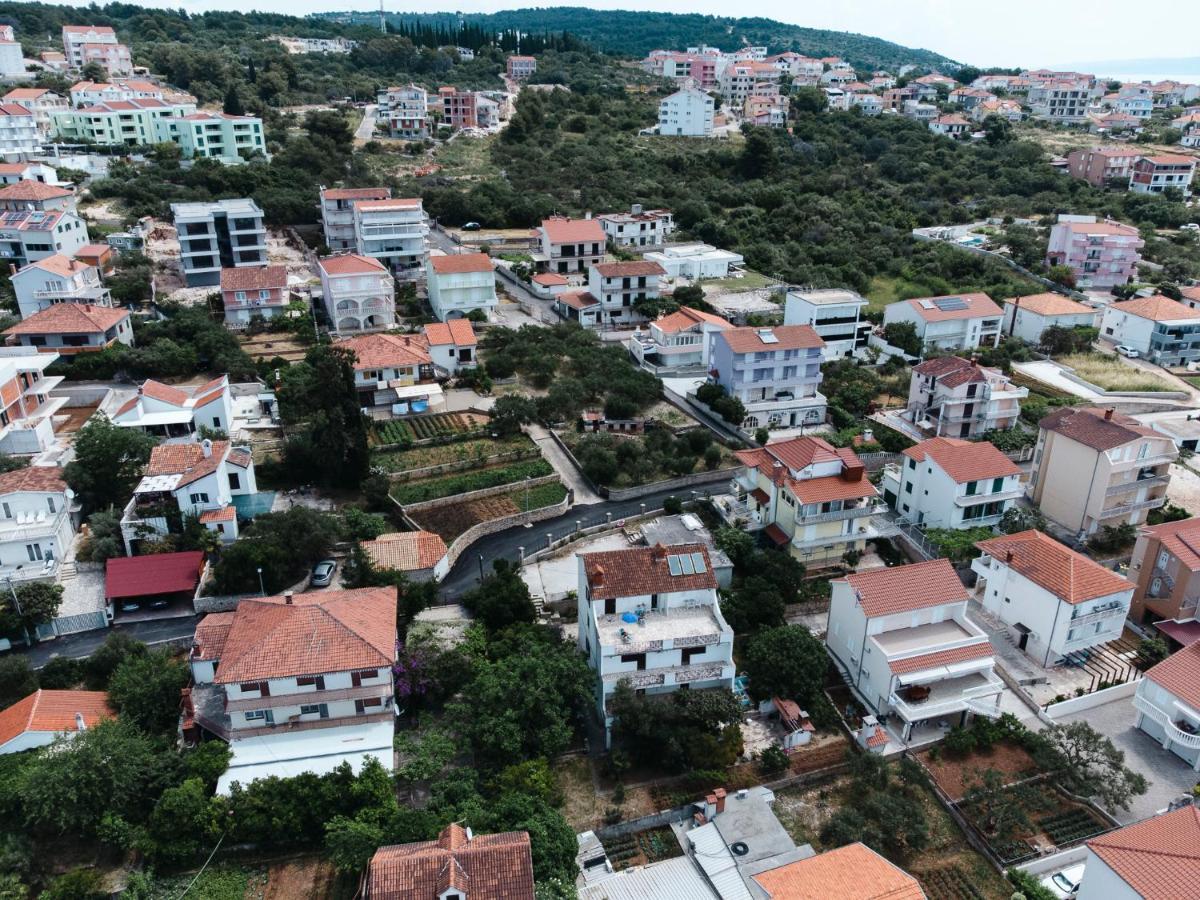 Studio-Appartements Emwey โตรกีร์ ภายนอก รูปภาพ